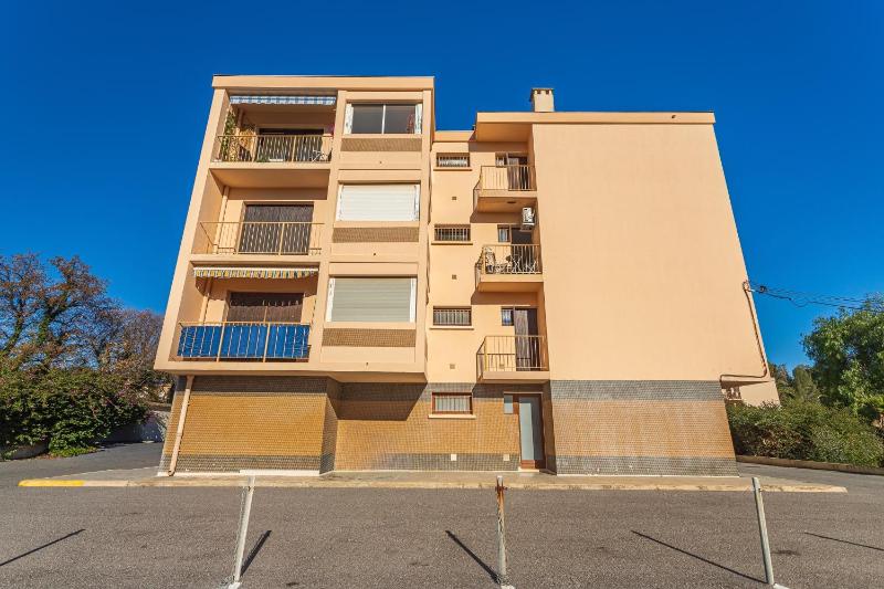 Studio Mer et Mimosa - 2 km de la plage - image 11