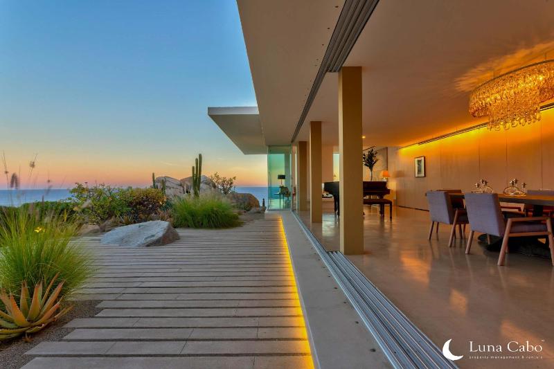 Pedregal Waterfront Villa - Heated Pool & Views - image 15