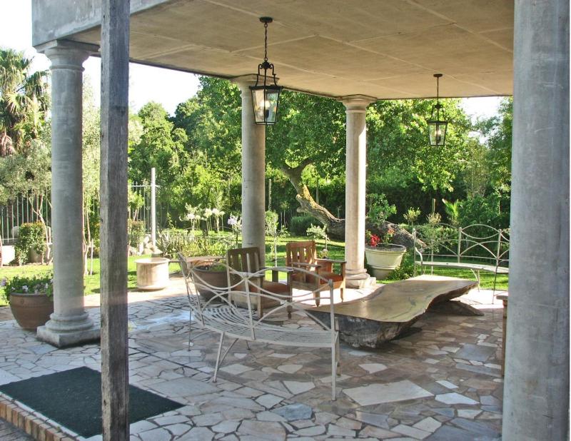 At Villa Fig Guest House - image 4