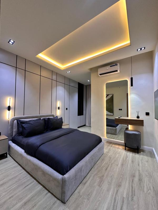 CARTIER 2 Bedroom maisonette - image 5