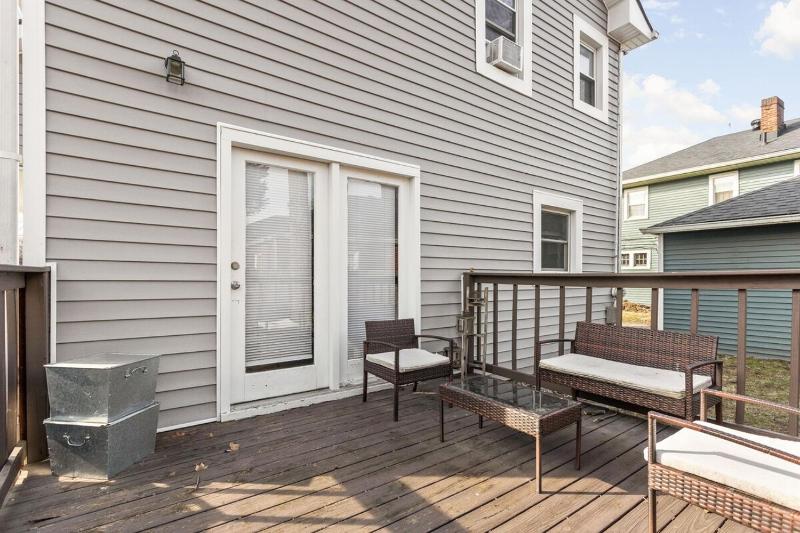 Charming Getaway - Deck & Patio - Walkable Area - Family Friendly - image 27