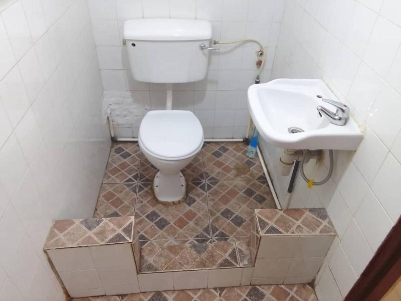 Cozy Flat Spur Rood - image 6