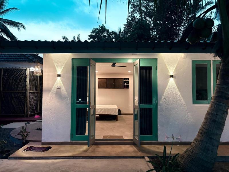 DSB Leafline Villa - image 2