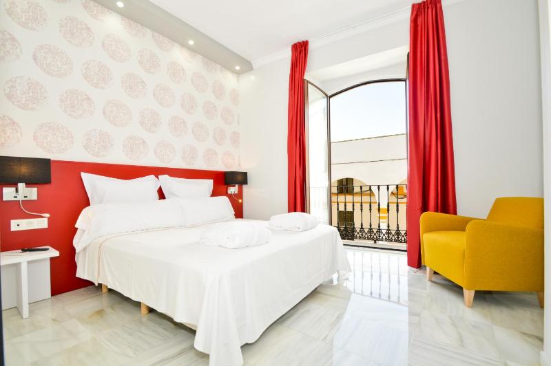 The Zentral Arenal Suites - image 8