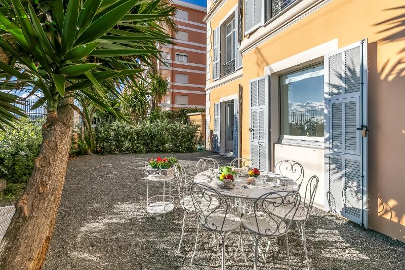 Les Rives d'Or with Sea View Terrace - Happy Rentals - image 8