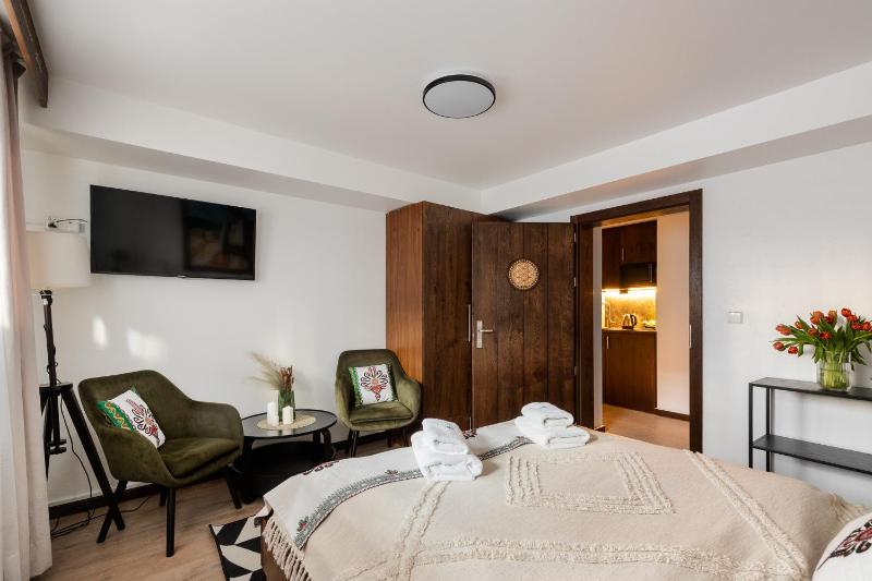 IJG Imperial Apartamenty Krupówki - image 10