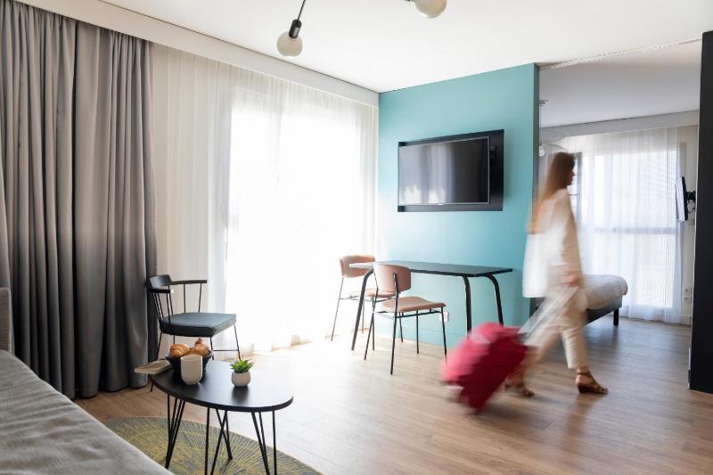 Adagio Annecy Centre Aparthotel - image 19