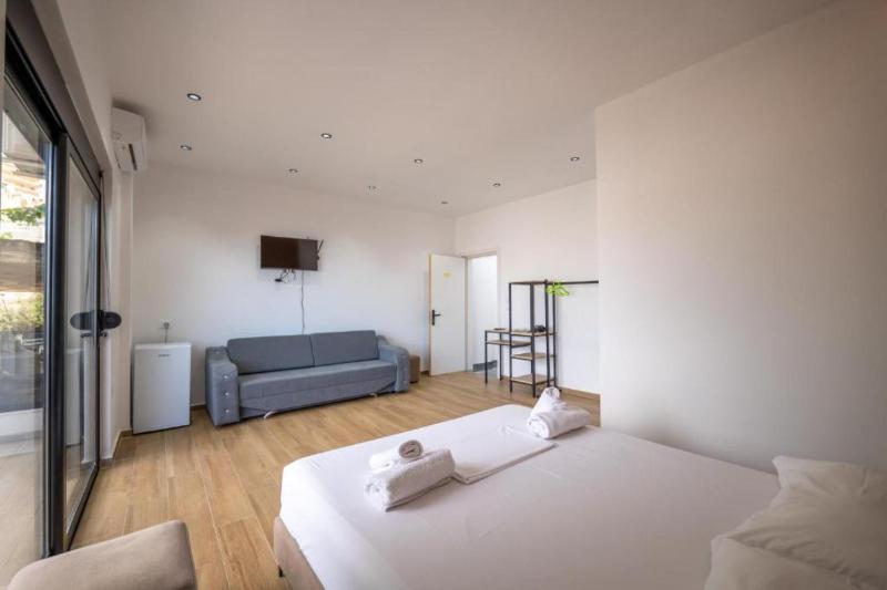 Azure Bay Resort - image 7