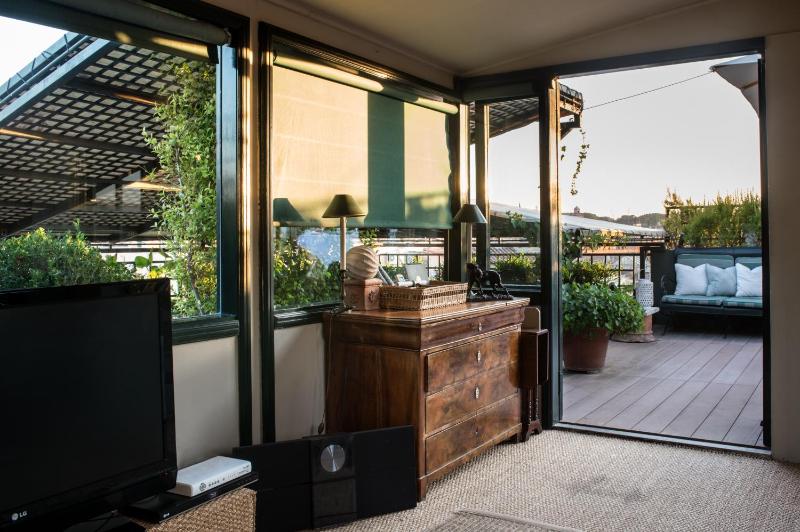 Roof Garden Suite image 3