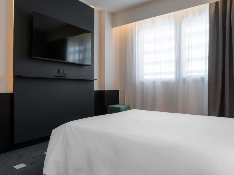 ibis Styles Beziers Centre - image 2