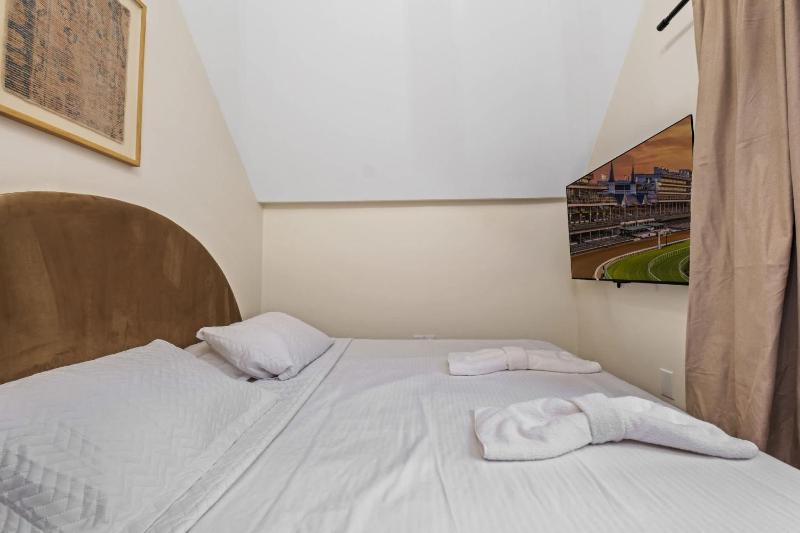 Cozy Home near Downtown - Close to Nulu - Sleeps 6 - image 26