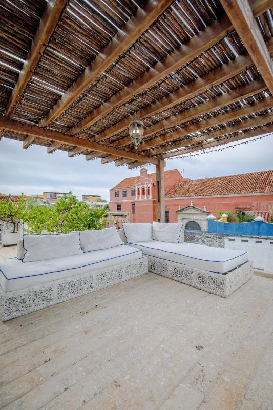 Casa Stella - Authentic Luxury Rooftop Pool - image 10