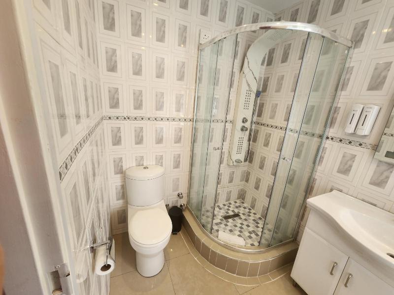 Silver Gates BnB - image 5