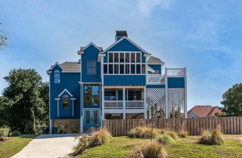 Seaquestered - Corolla Monteray Shores Pool Hot Tub Pets OK Community Pool 700 Yds to Beach - image 12