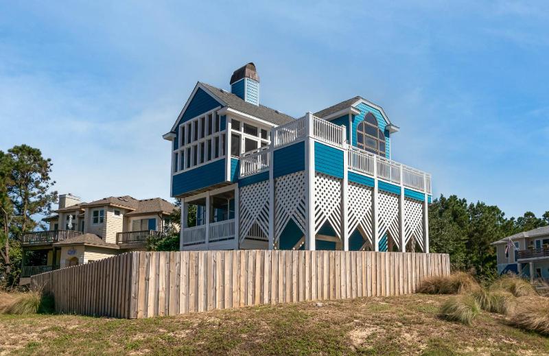 Seaquestered - Corolla Monteray Shores Pool Hot Tub Pets OK Community Pool 700 Yds to Beach - image 36