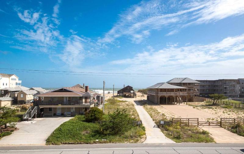 Sandy Paws - KDH MP 9.5 Semi-Oceanfront Ocean View 100 Yds to Beach Elevator Pool Hot Tub Pets OK - image 47