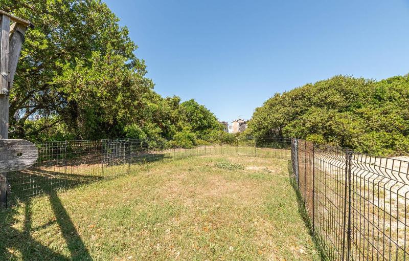 House with No Name - Nags Head MP 10.5 Oceanside 340 Yds to Beach Pets OK YR Flex Stays - image 7