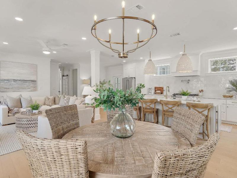 Elegant 5BR 30A Home w Hot tub & Pool - image 24