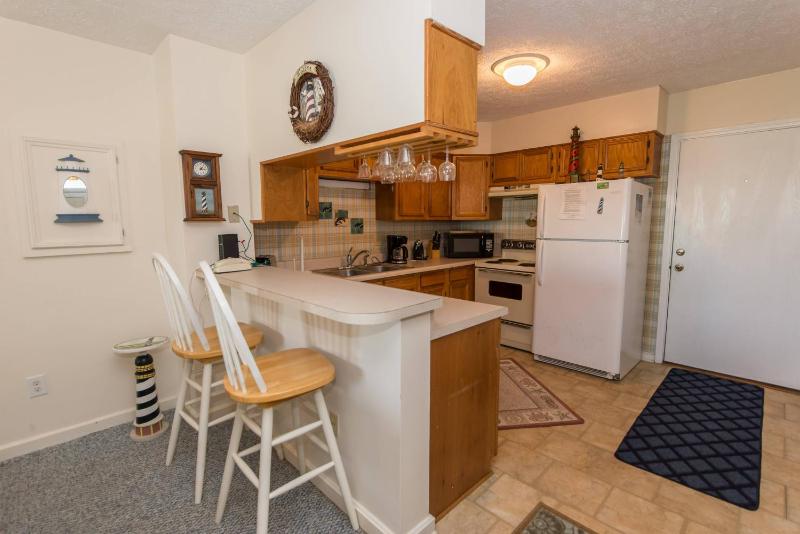 Sands Condo - KDH Oceanfront Ocean View 2 Bedrooms Community Pool Flex Stays - image 6