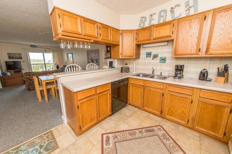 Sands Condo - KDH Oceanfront Ocean View 2 Bedrooms Community Pool Flex Stays - image 18
