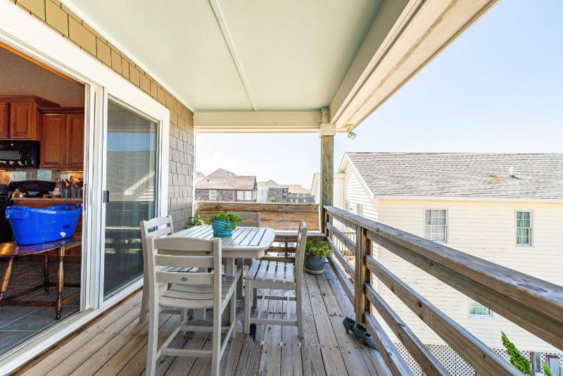 High Cotton - Nags Head MP 10 Oceanfront Ocean View Elevator Hot Tub Gourmet Kitchen - image 24