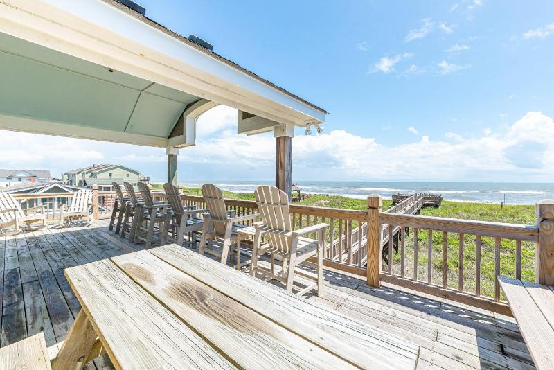 High Cotton - Nags Head MP 10 Oceanfront Ocean View Elevator Hot Tub Gourmet Kitchen - image 31