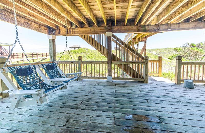 High Cotton - Nags Head MP 10 Oceanfront Ocean View Elevator Hot Tub Gourmet Kitchen - image 6