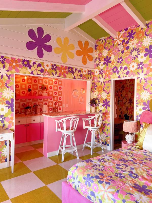Trixie Motel - image 32
