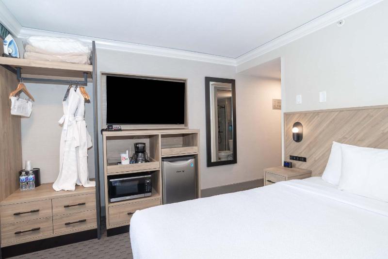 Sandman Signature Vancouver Downtown Hotel - image 4