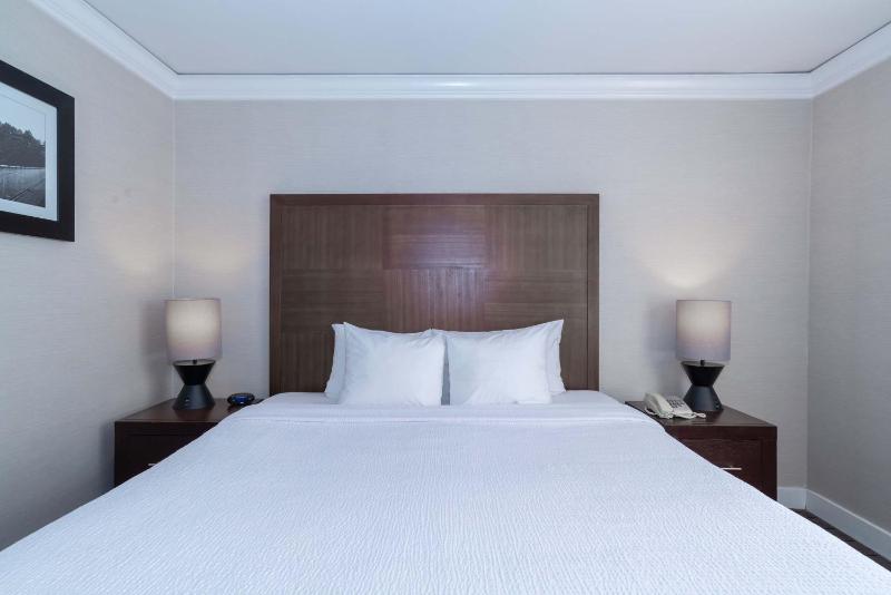 Sandman Signature Vancouver Downtown Hotel - image 7