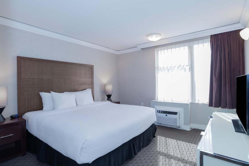 Sandman Signature Vancouver Downtown Hotel - image 15