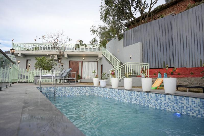 Kasauli Cabin - Villa with Pool and Live Barbeque - image 20