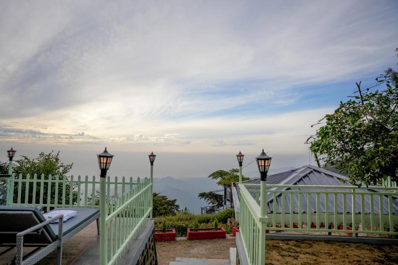 Kasauli Cabin - Villa with Pool and Live Barbeque - image 18