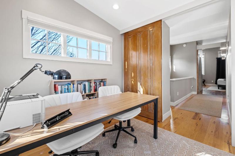 Luxurious Downtown Escape W Cinema & City Views - image 25