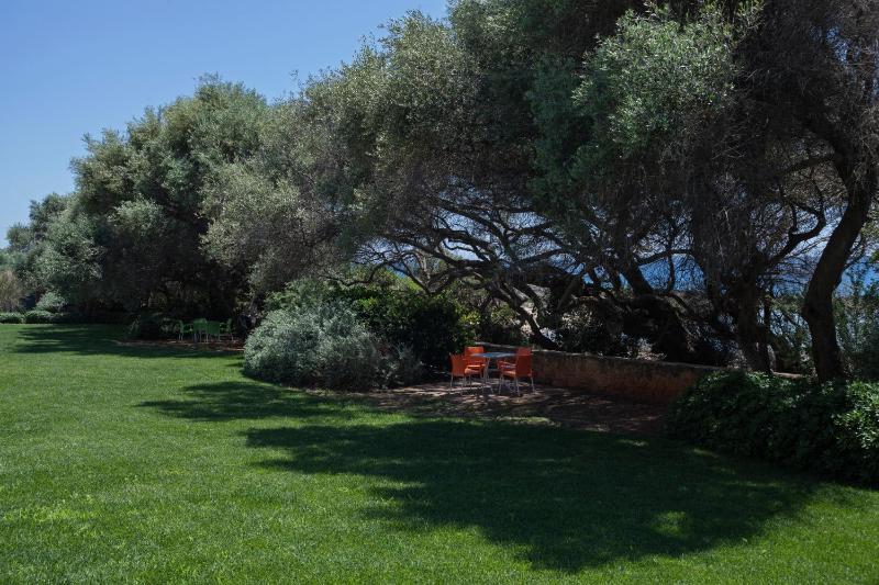 Three-Bedroom Villa (2-5 Adults) - Split Level image 3