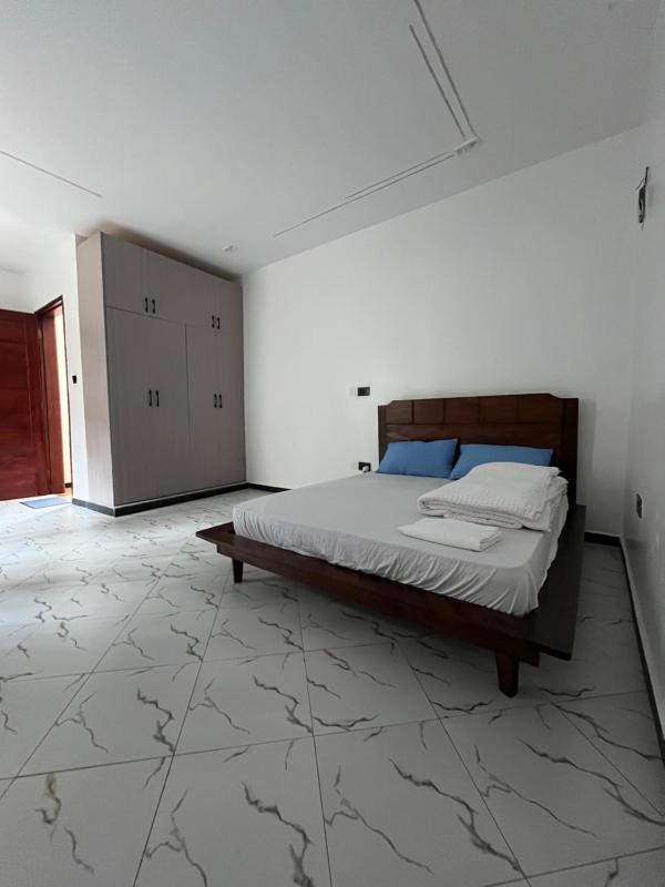 Kisaasi Studio Apartment - image 3