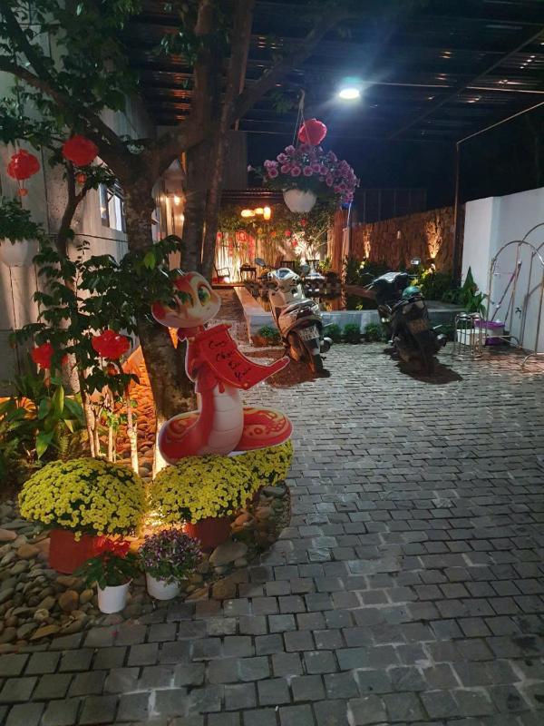 Nắng Homestay & Villa Huế - image 2