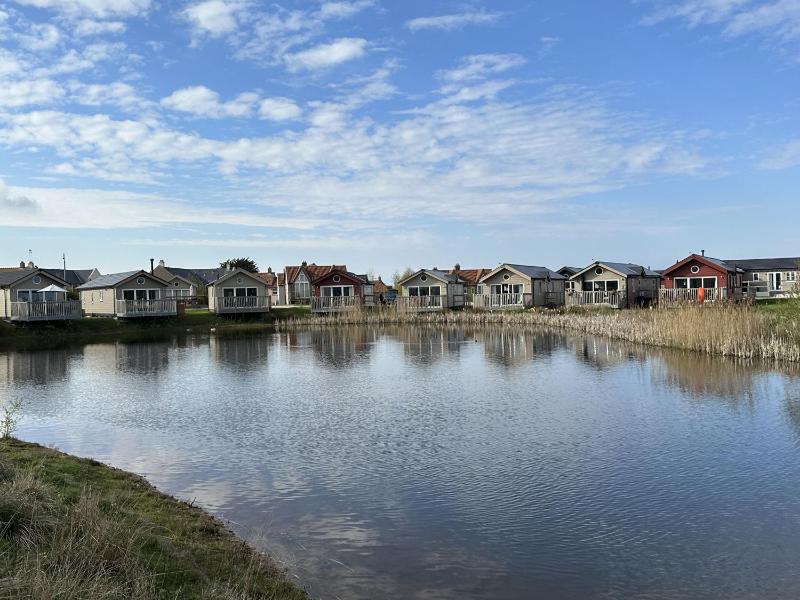 Old and New England Cottages - two 3 bedroom cottages nearby - Part of the The Bay Filey Holiday Village with pool gym and direct beach access pub restaurant tennis and meadows walks - image 16