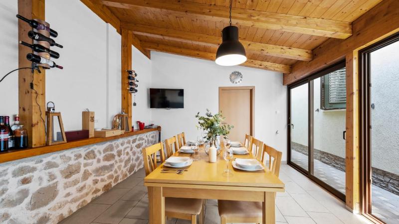 Villa S by Villas Guide - image 3