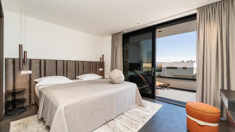 Suva Punta Elite by Villas Guide - image 3