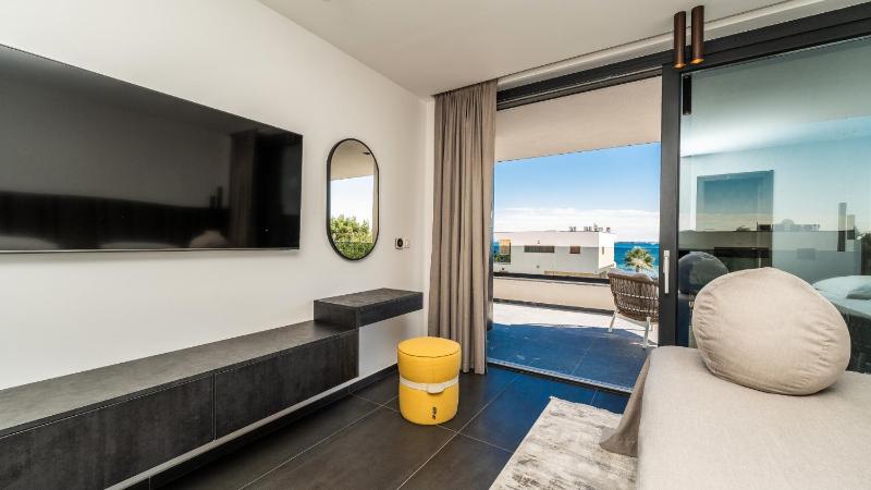 Suva Punta Elite by Villas Guide - image 41