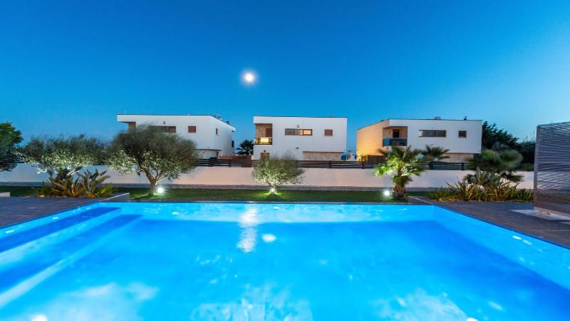 Suva Punta Luxe by Villas Guide - image 11