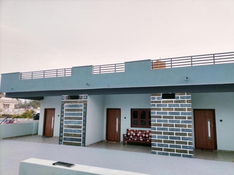 Sunrise Villa Hampi - image 2