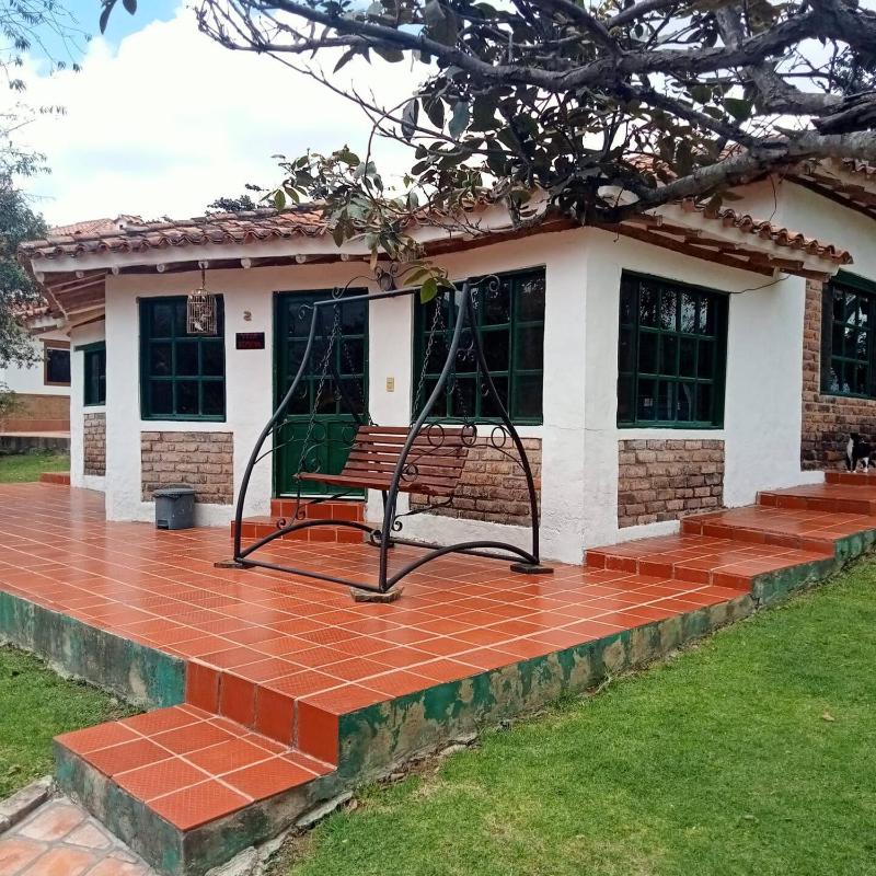 Acogedora casa rodeada de paisajes y jardines-Estancia Nirvana - image 13
