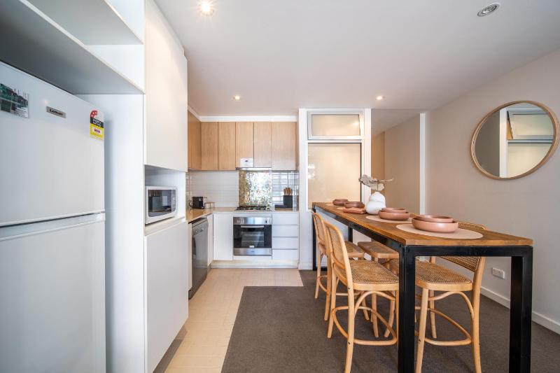 Infinity on Morphett - Stay Central in the CBD - image 10