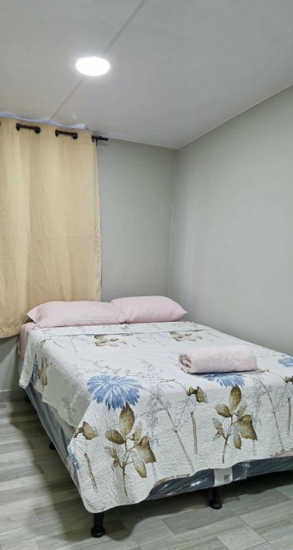 Apt with 1 Room AC Wi-Fi Kitchen San Salvador - image 10