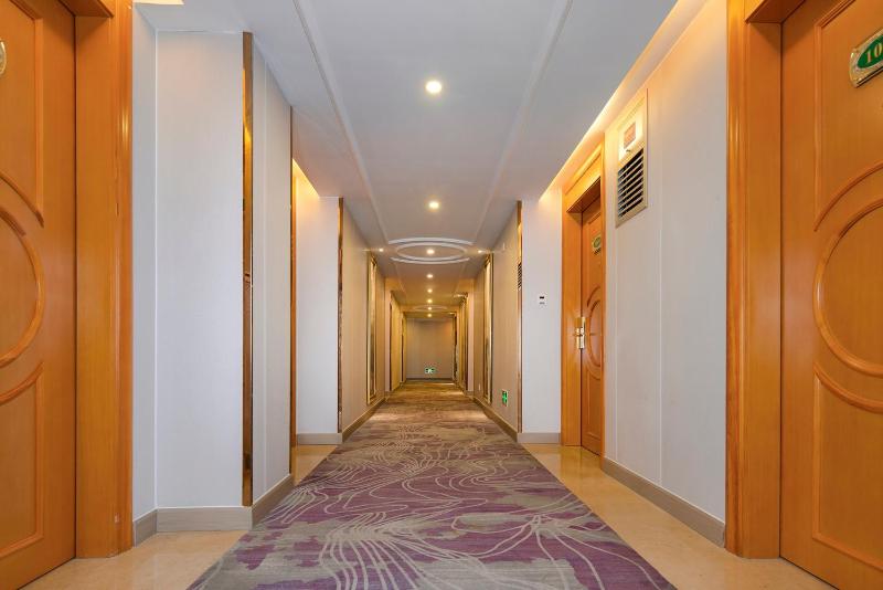 Vienna Hotel Shenzhen Longgang Vanke Li Jixiang Metro Station Branch - image 5