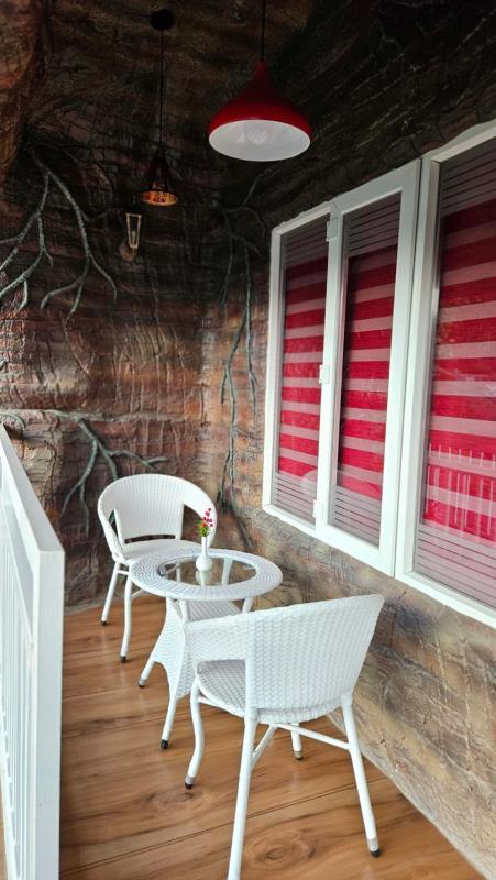 S & B Dreams House - image 22
