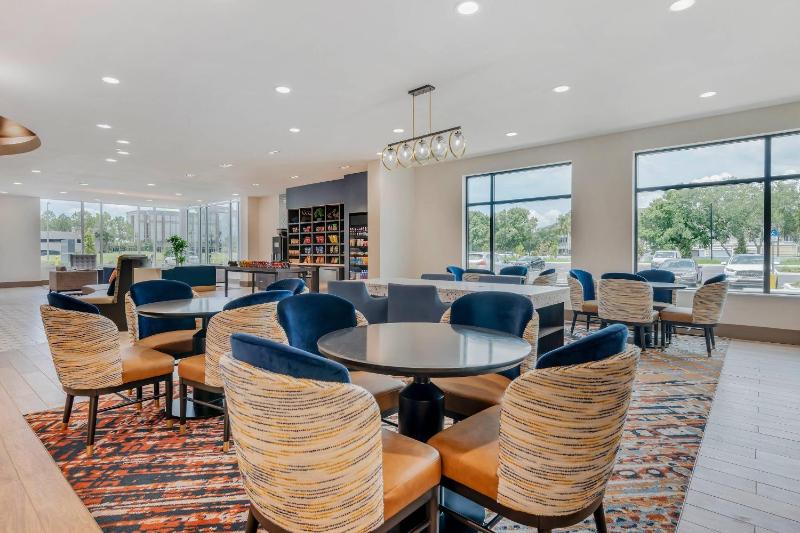 Cambria Hotel Tampa-Brandon - image 5