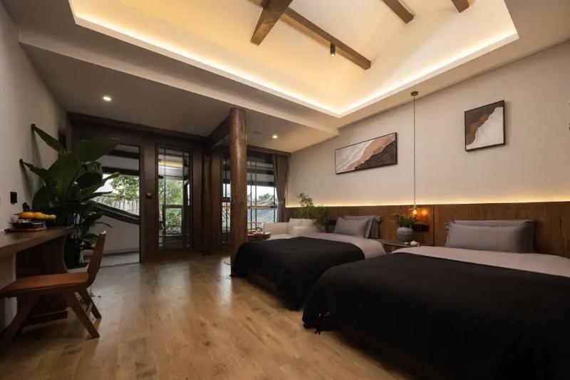 The Panorama Designer Villa & Cafe - Chinese Naxi Style Courtyard - Complimentary Airport Pick-up for 3 Nights & Tailor-Made Tours - image 29